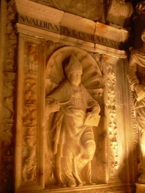 사라고사의 성 발레리오04_photo by Ecelan_in Sepulcher of Abbot Lope Marco_Monastery of Santa Maria de Veruela.jpg